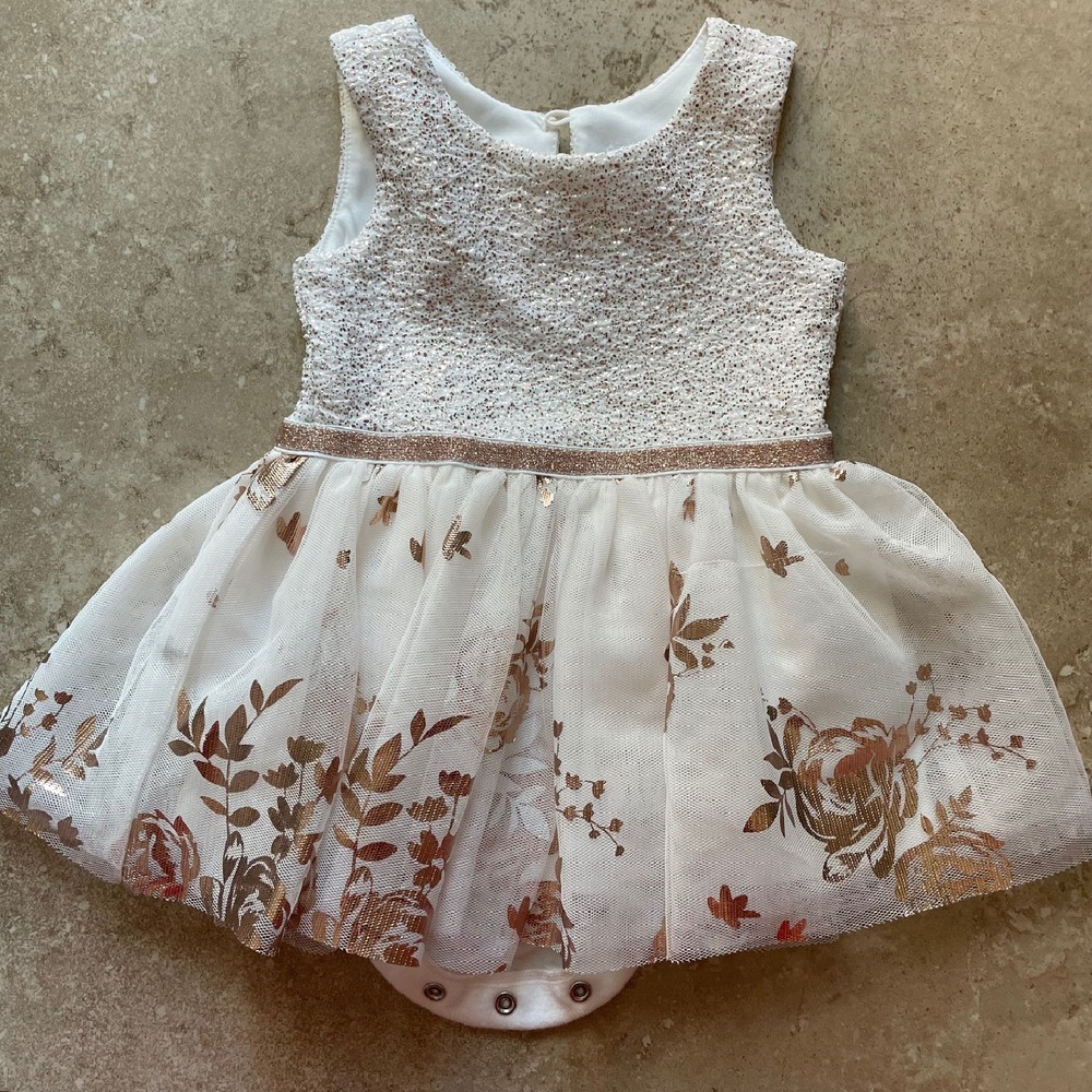The Children's Place Girls Foil Rose Gold Knit To Woven white Dress 3-6 months
